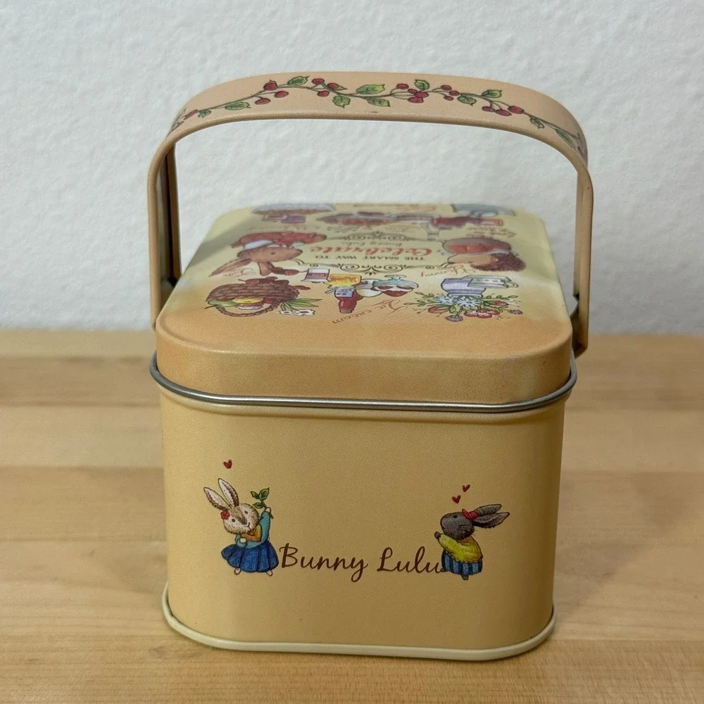 NEW Bunny Lulu Light Blue Faux Fur Rabbit Keychain Decorative Picnic Metal Tin